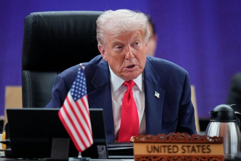 Droits de douane: Trump rejette la main tendue du Canada