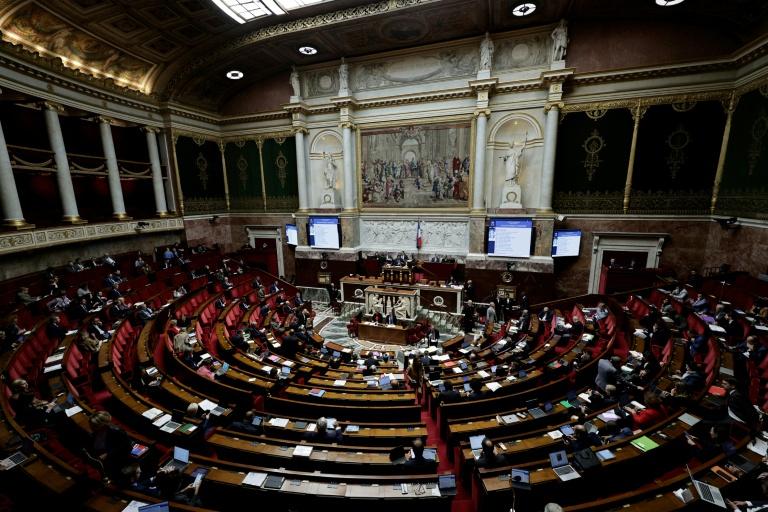 Budget: Lecornu fragilisé par une alliance gauche-RN sur la fiscalité des multinationales