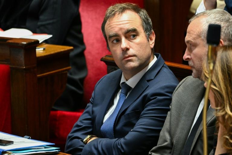 Budget: Lecornu fragilisé par une alliance gauche-RN sur la fiscalité des multinationales