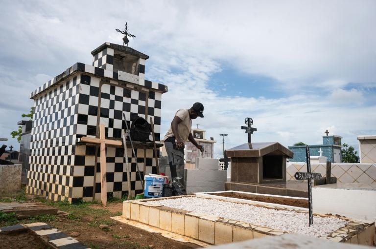 En Guadeloupe, les cimetières privés et familiaux, une tradition sous contrainte
