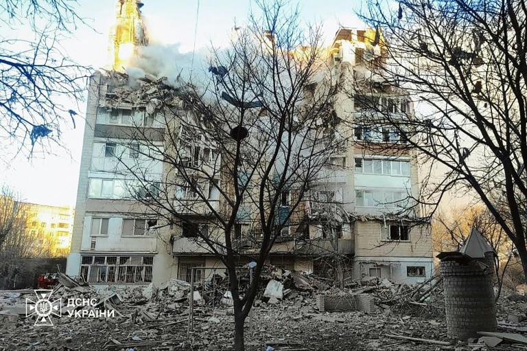 Ukraine: 10 morts dans une frappe russe avant des efforts diplomatiques en Turquie