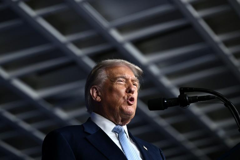 Trump évoque la peine capitale pour des démocrates qui appellent l'armée à désobéir