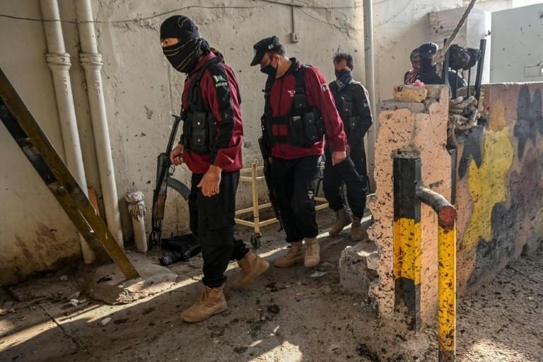 Trois paramilitaires tués dans un attentat-suicide au Pakistan, en plein regain de violences