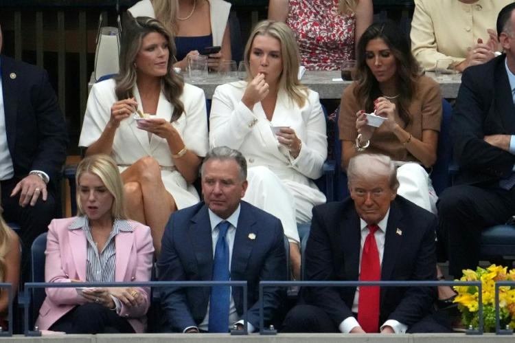 La justice annule deux inculpations téléguidées par Trump contre ses ennemis désignés