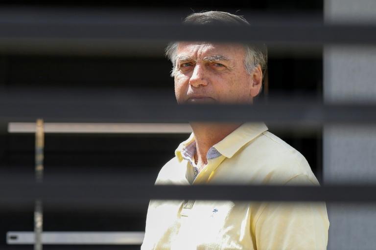 Brésil: Bolsonaro commence à purger ses 27 ans de prison pour tentative de coup d'Etat