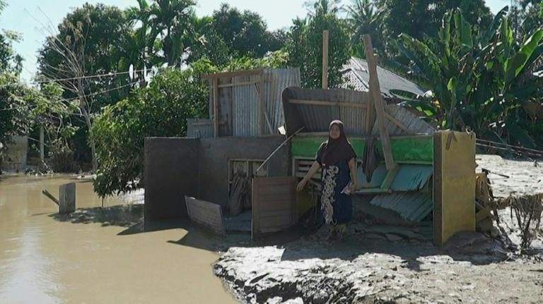 Inondations en Asie: course contre la montre pour venir en aide aux survivants