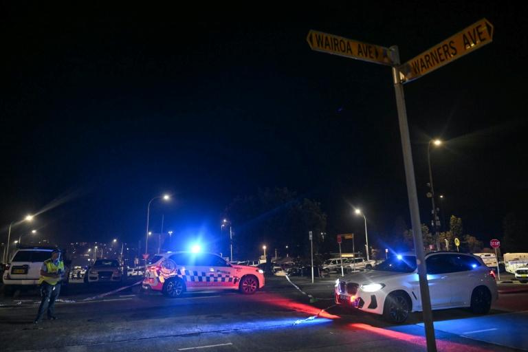 Sydney : scènes de désolation sur la plage de Bondi après la fusillade meurtrière visant une fête juive