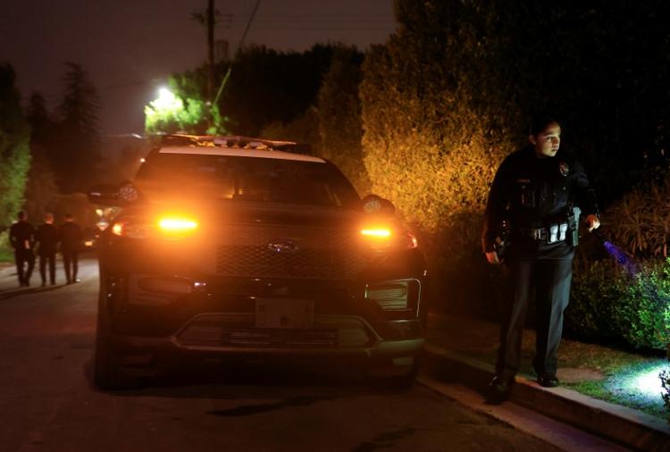 Le réalisateur Rob Reiner et son épouse retrouvés morts, "apparemment" poignardés