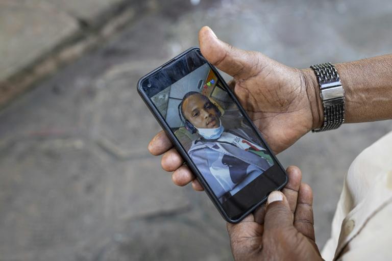 En Guinée, la déchirante quête des familles des jeunes disparus de la migration