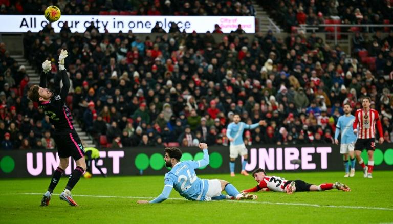 Angleterre: Manchester City et Liverpool gâchent