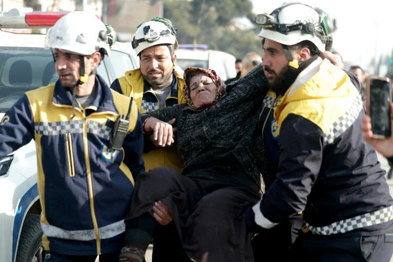 Syrie: les civils autorisés à fuir les quartiers kurdes d