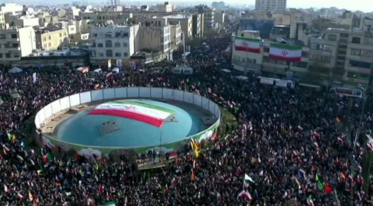 Face à la répression, Trump annonce des sanctions contre les partenaires de l'Iran