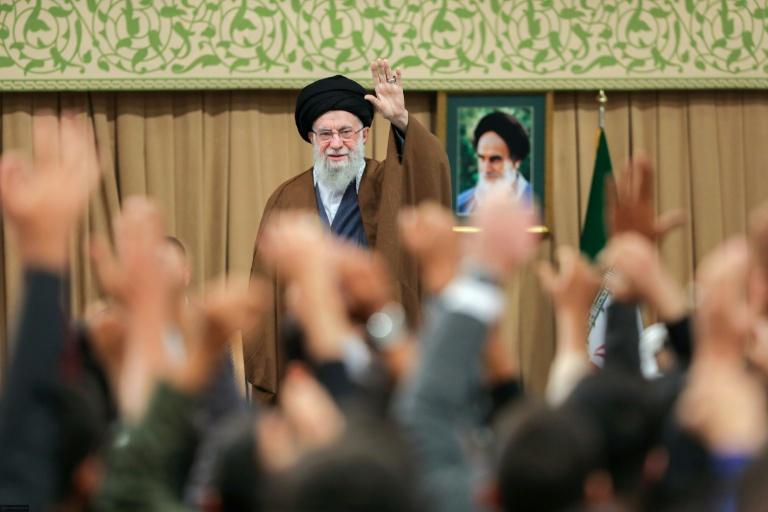 Iran: Ali Khamenei, un dirigeant impitoyable confronté à son plus grand défi