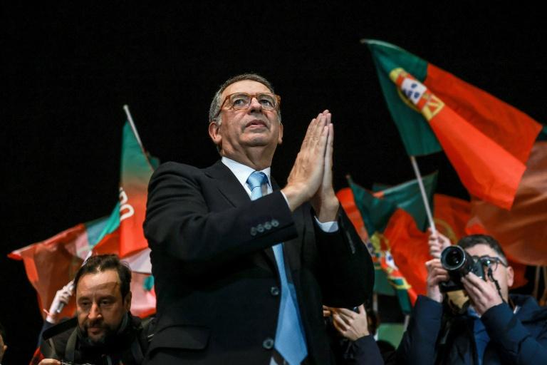 Présidentielle au Portugal: l'extrême droite attendue au second tour