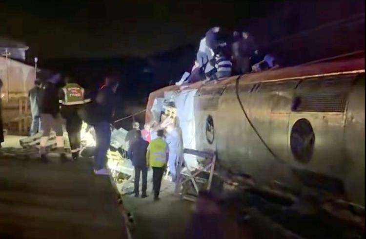 Espagne: au moins 21 morts et des dizaines de blessés dans un accident entre deux trains