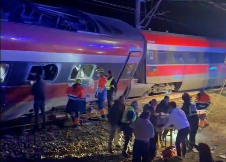 Espagne: au moins 21 morts et des dizaines de blessés dans un accident entre deux trains
