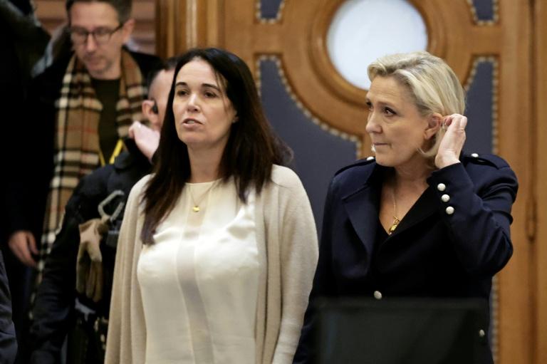 Au procès du RN, le travail inconditionnel de Catherine Griset "pour Marine Le Pen"