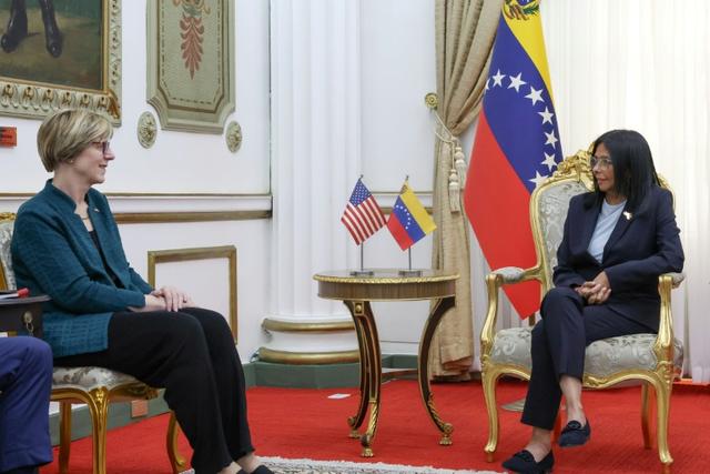 Les Etats-Unis évoquent une "transition" post-Maduro au Venezuela