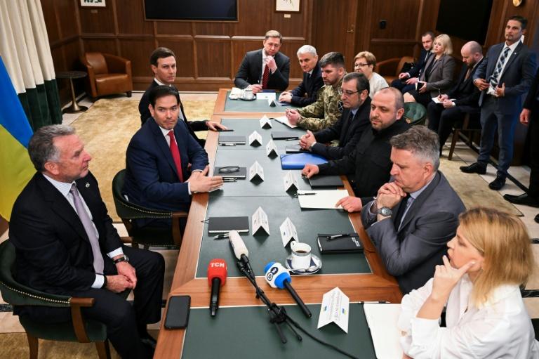 De nouveaux pourparlers entre Russes, Ukrainiens et Américains attendus à Genève