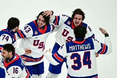 Vainqueurs des Canadiens, les hockeyeurs américains referment les JO