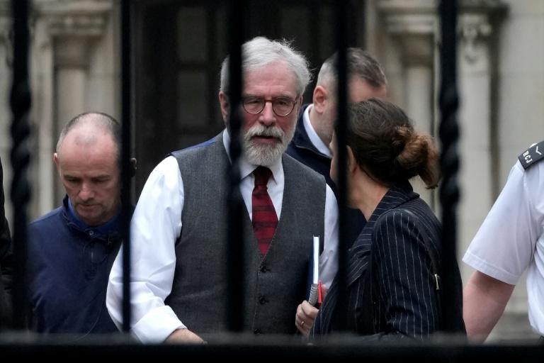 Ouverture à Londres d'un procès opposant Gerry Adams à trois victimes d'attentats de l'IRA