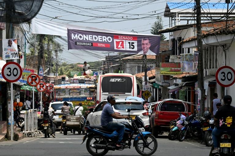 Législatives en Colombie: test électoral avant la présidentielle de mai