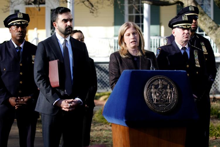 Engins explosifs à New York: les suspects accusés d'"actes terroristes" ont fait allégeance à l'EI