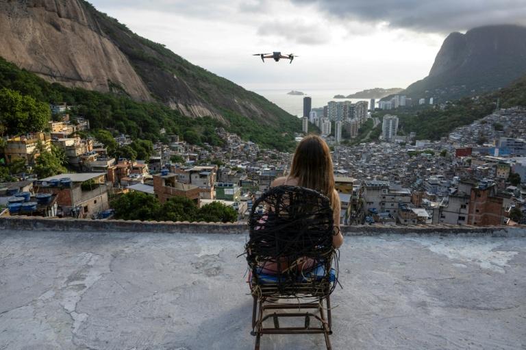 Des vidéos de drones relancent le débat sur le tourisme dans les favelas de Rio