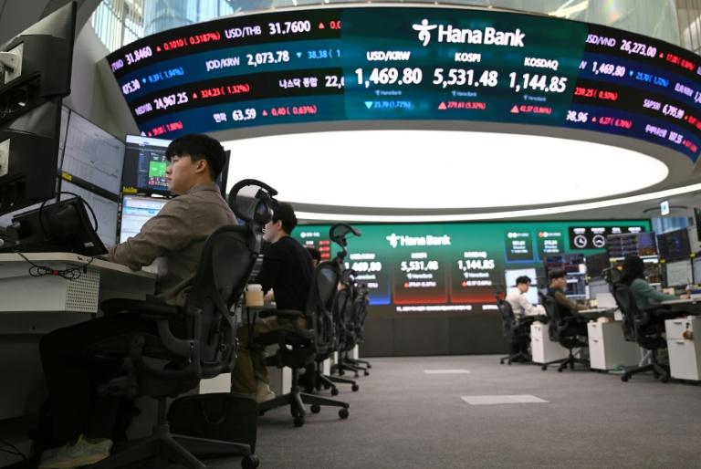 L'Iran multiplie les frappes, l'AIE veut débloquer les réserves de pétrole