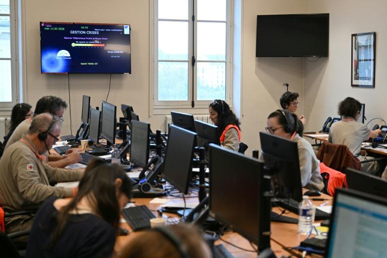 Au Quai d'Orsay, le centre de crise face aux répliques mondiales du séisme de la guerre au Moyen-Orient