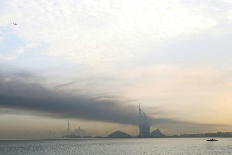 Mort d'un premier soldat français au Moyen-Orient, Iran et Israël poursuivent leurs frappes