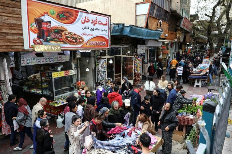 Entre angoisse et espoir, les Iraniens célèbrent leur Nouvel an