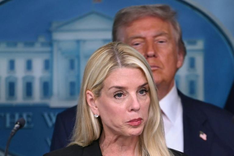 Donald Trump limoge sa ministre de la Justice Pam Bondi