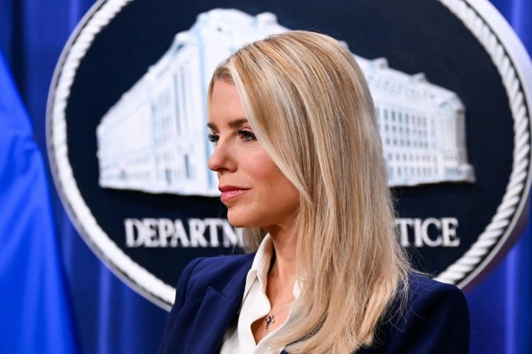 Donald Trump limoge sa ministre de la Justice Pam Bondi