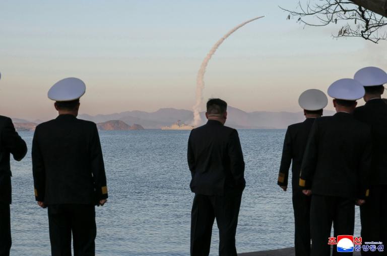 La Corée du Nord a effectué des essais de missiles en mer