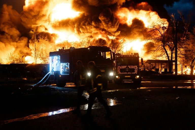 Au moins 14 morts dans des frappes russes en Ukraine