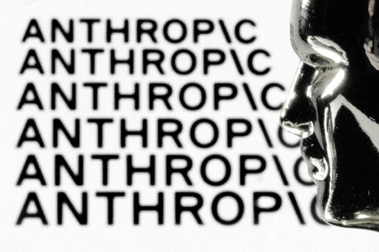 Anthropic entend "mettre sur la table" les risques de son modèle d'IA Mythos