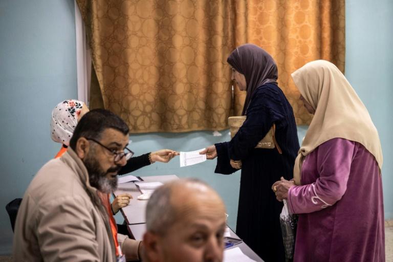 Des Palestiniens votent pour les municipales, premier scrutin depuis la guerre à Gaza