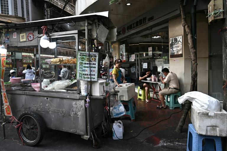 Bangkok, paradis de la street food, donne un coup de balai parmi les vendeurs de rue