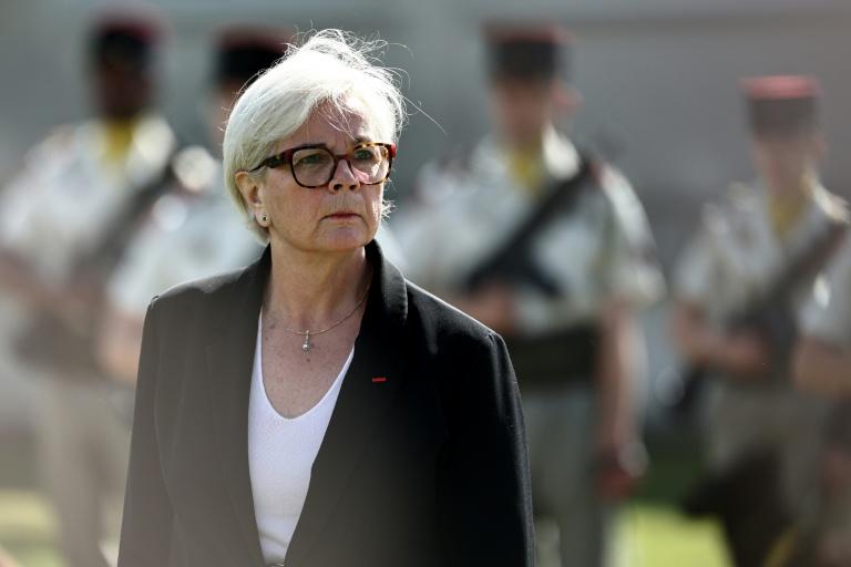 Dépenses militaires: l