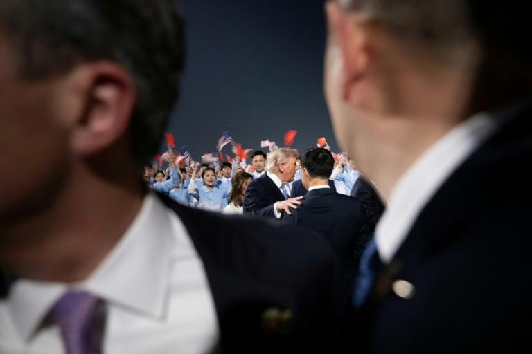 Xi déroule le tapis rouge à Trump sur fond de tensions multiples