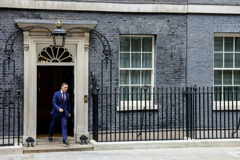 Starmer menacé à sa gauche et sa droite par de potentiels rivaux pour le remplacer
