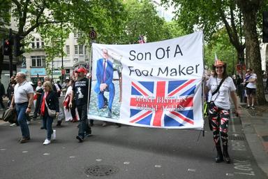 La police de Londres sur le qui-vive avant une marche d'extrême droite