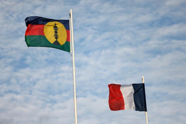 Nouvelle-Calédonie: le gouvernement engagé dans un contre-la-montre incertain au Parlement