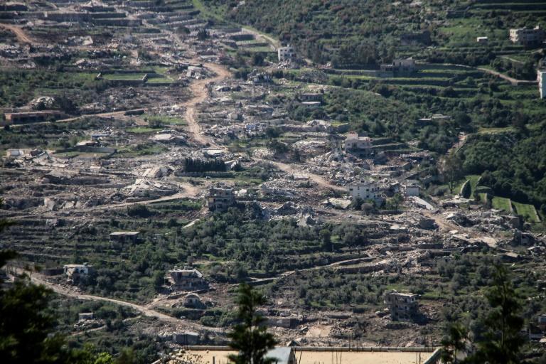 Dans le sud du Liban, Israël accusé de rayer des villages de la carte