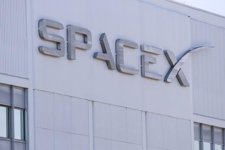 D'où vient SpaceX, qui vise la Lune, Mars et une entrée en Bourse?