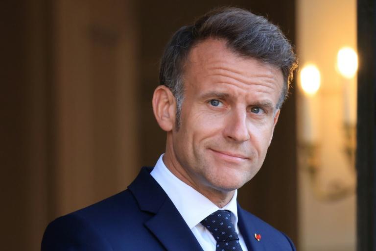 Macron va annoncer 1,55 milliard d'euros de plus pour le quantique et les semi-conducteurs