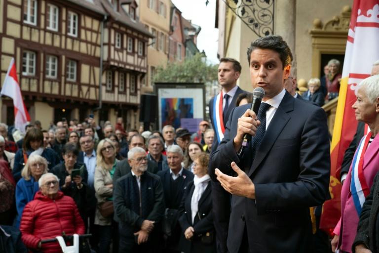 Gabriel Attal candidat à la présidentielle, mêlée ouverte dans le bloc central