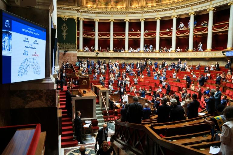 178 ans après l'abolition de l'esclavage, les députés abrogent le Code noir