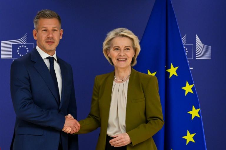 Le Hongrois Magyar à Bruxelles pour récupérer des milliards d'euros